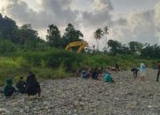 Warga Gentungan Raya Hadang Tambang