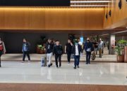 KPK OTT Bupati Sudewo: Tertunduk Lesu di Bandara Soetta