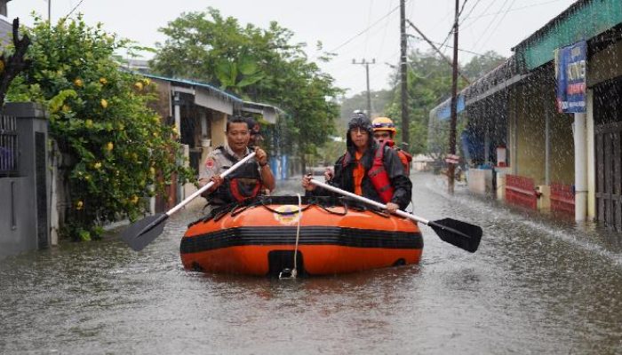 Banjir Biringkanaya: Ratusan Mengungsi