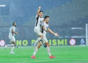 Ezra Walian Terkunci Persik, Asa Persija Pupus
