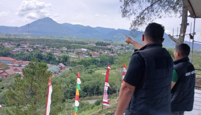 Status Burni Telong turun ke waspada, warga masih bertahan di pengungsian