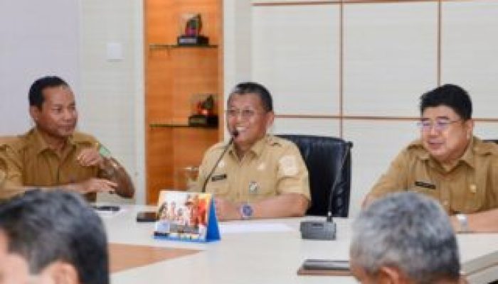 Sekda Batam Pimpin Rapat Prognosis 2027, Target Pendapatan Rp5,2 Triliun