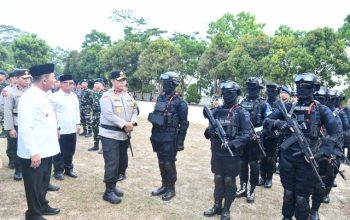 Hadiri Apel Operasi Ketupat Seligi, Ansar-Nyanyang Jamin Keamanan Arus Lebaran