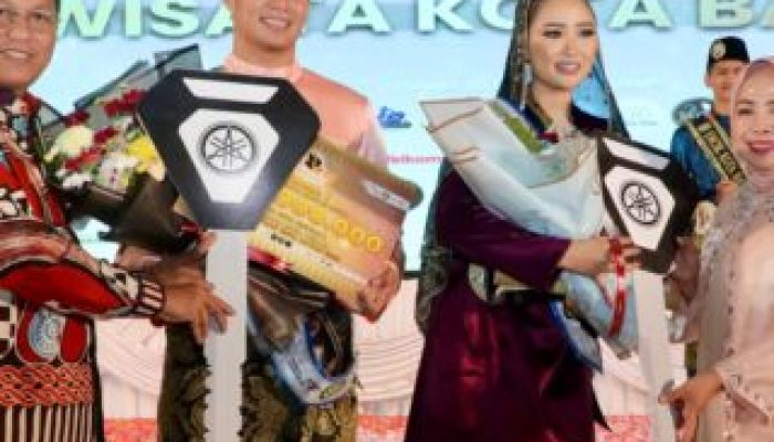 Grand Final Duta Wisata Batam 2026, Arya dan Keizia Raih Gelar Encik dan Puan