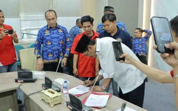 Ketua DPRD Batam Terima Aspirasi Mahasiswa, Siap Teruskan Tuntutan ke Pemerintah Pusat