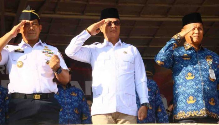 Wakil Ketua I DPRD Batam Hadiri Upacara Bendera 17 Hari Bulan Tingkat Kota Batam