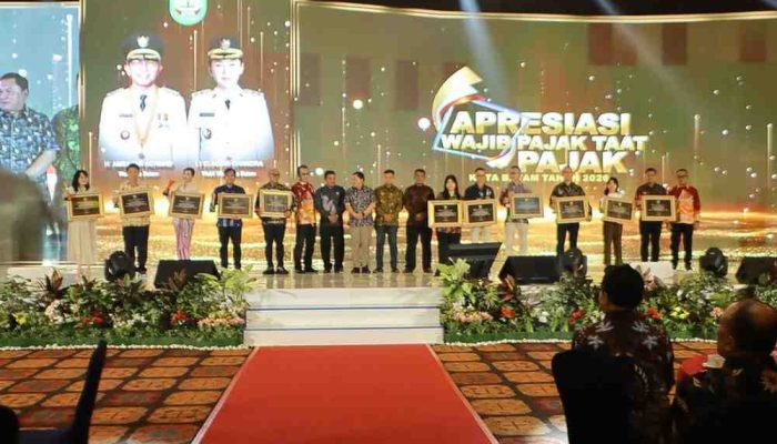 Hadiri Malam Apresiasi Wajib Pajak, Wakil Ketua I DPRD Kota Batam Ucapkan Selamat