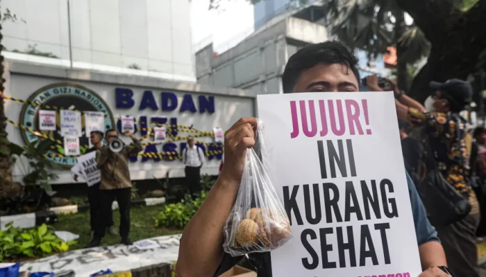 MBG didesak mahasiswa hingga sejumlah organisasi sipil dihentikan, wakil kepala BGN: Pokoknya kami menjalankan perintah presiden!