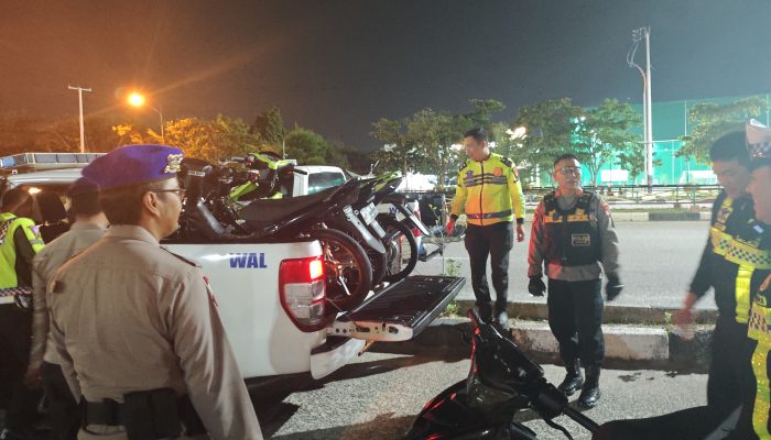 Polres Karimun Tindak 15 Pengendara Knalpot Brong dalam Patroli KRYD