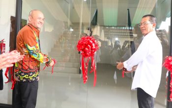 Tingkatkan Layanan Publik, Amsakar Resmikan Gedung Arsip dan Musala PN Batam