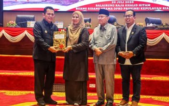 DPRD dan Pemprov Kepri Sahkan Perda Pertanggungjawaban APBD 2025