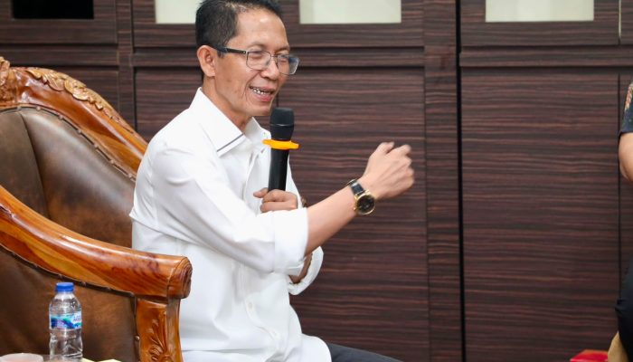Amsakar Berbagi Pengalaman Bangun Batam, DPRD Dumai Dalami Pendidikan hingga Investasi