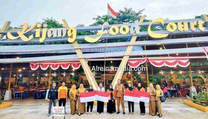 Ikut Tebar Ratusan Bendera, Karang Taruna Kepri & Kosgoro Bintan Meriahkan HUT RI ke-81